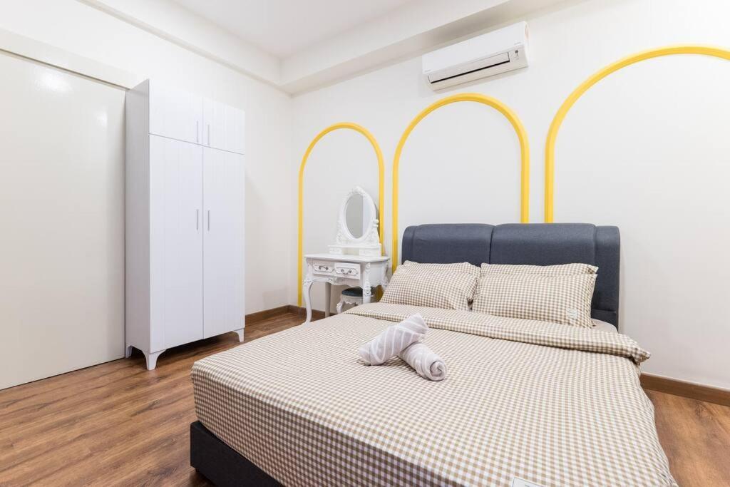Апартаменты Arte Mont Kiara Duplex 4 Pax Jacuzzi Куала-Лумпур Экстерьер фото